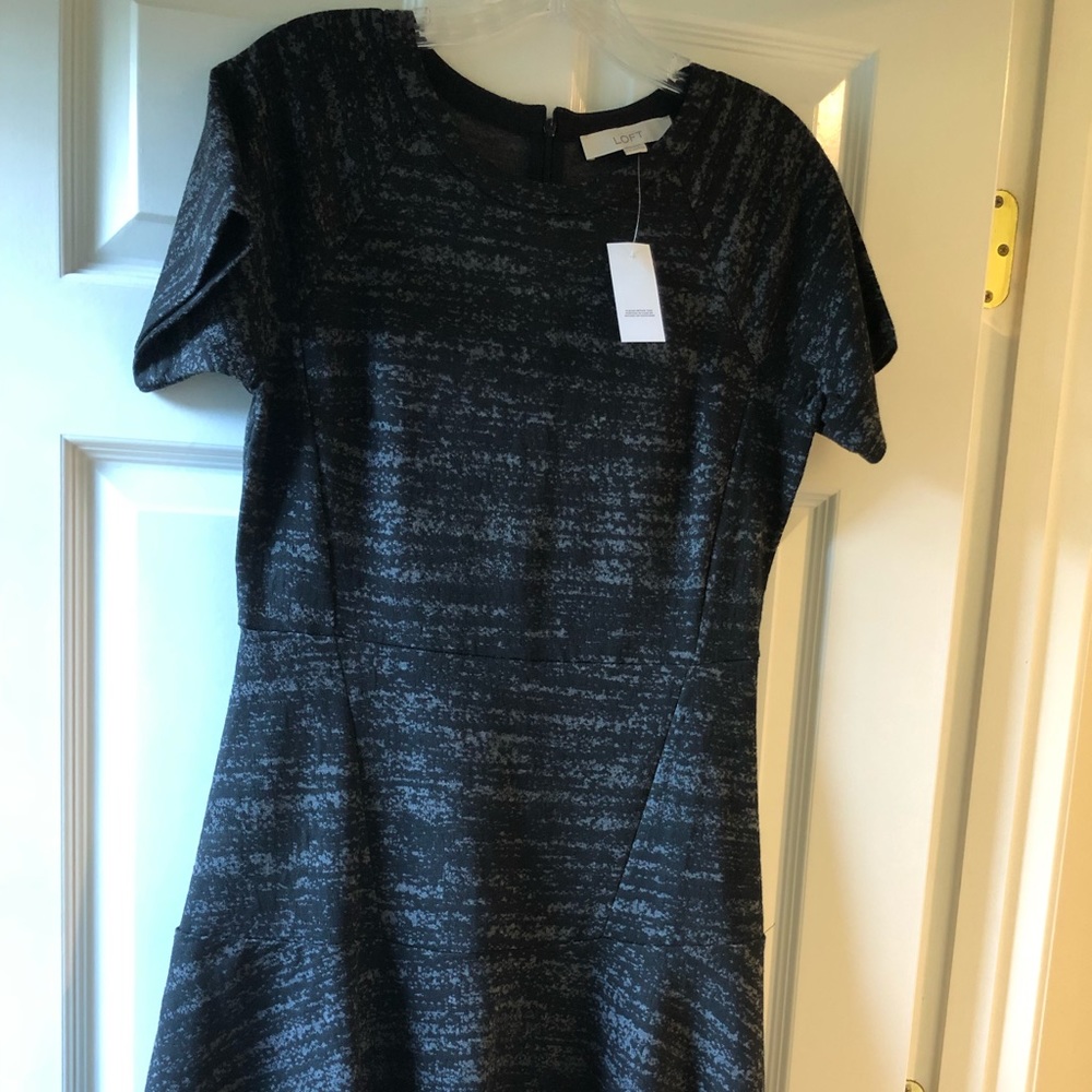 Blk/grey Loft flounce bottom dress